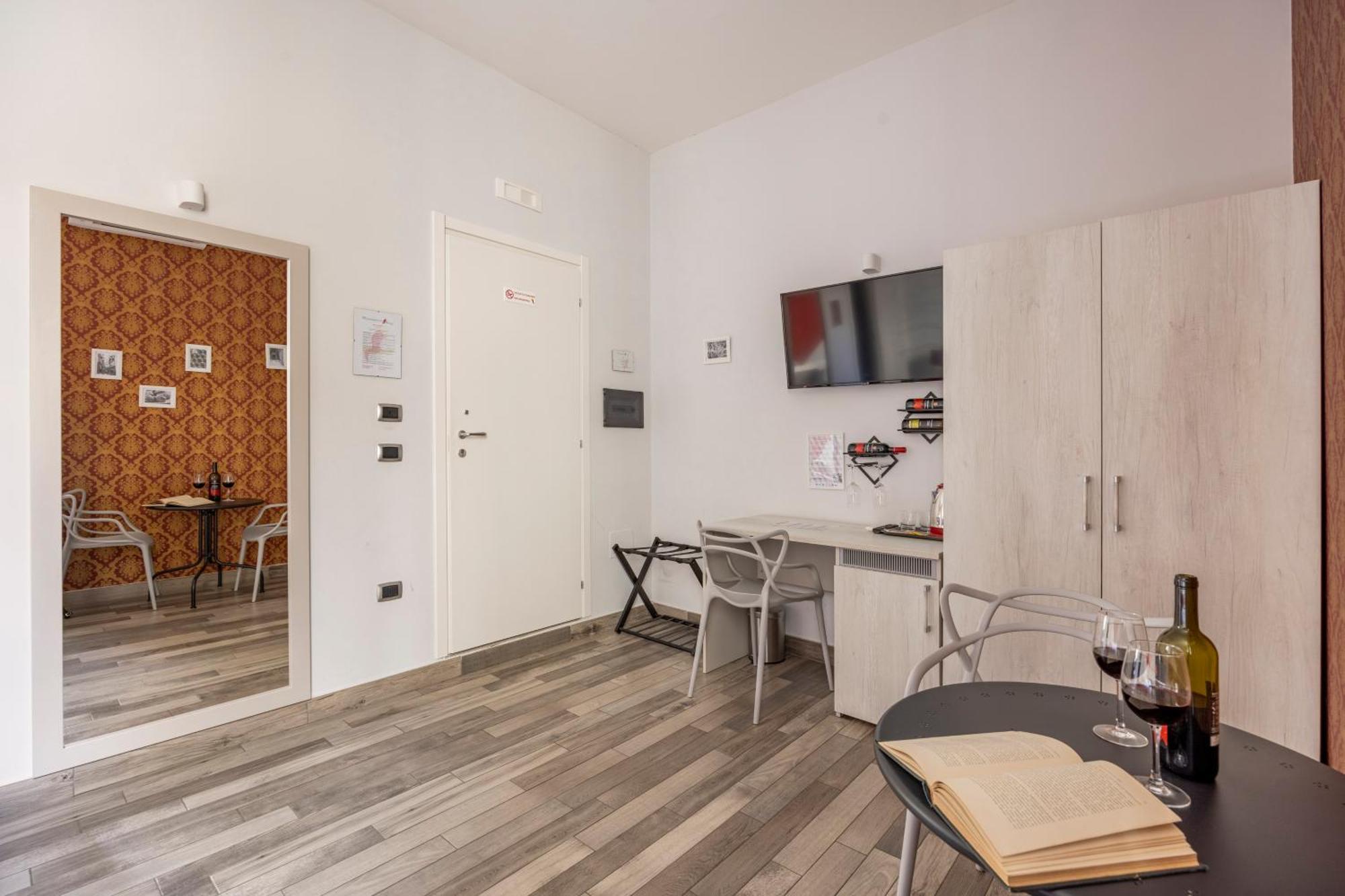 Scaramantico Rooms Napoli Exterior foto