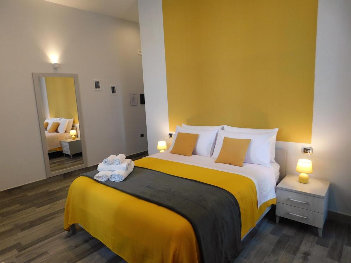 Scaramantico Rooms Napoli Exterior foto